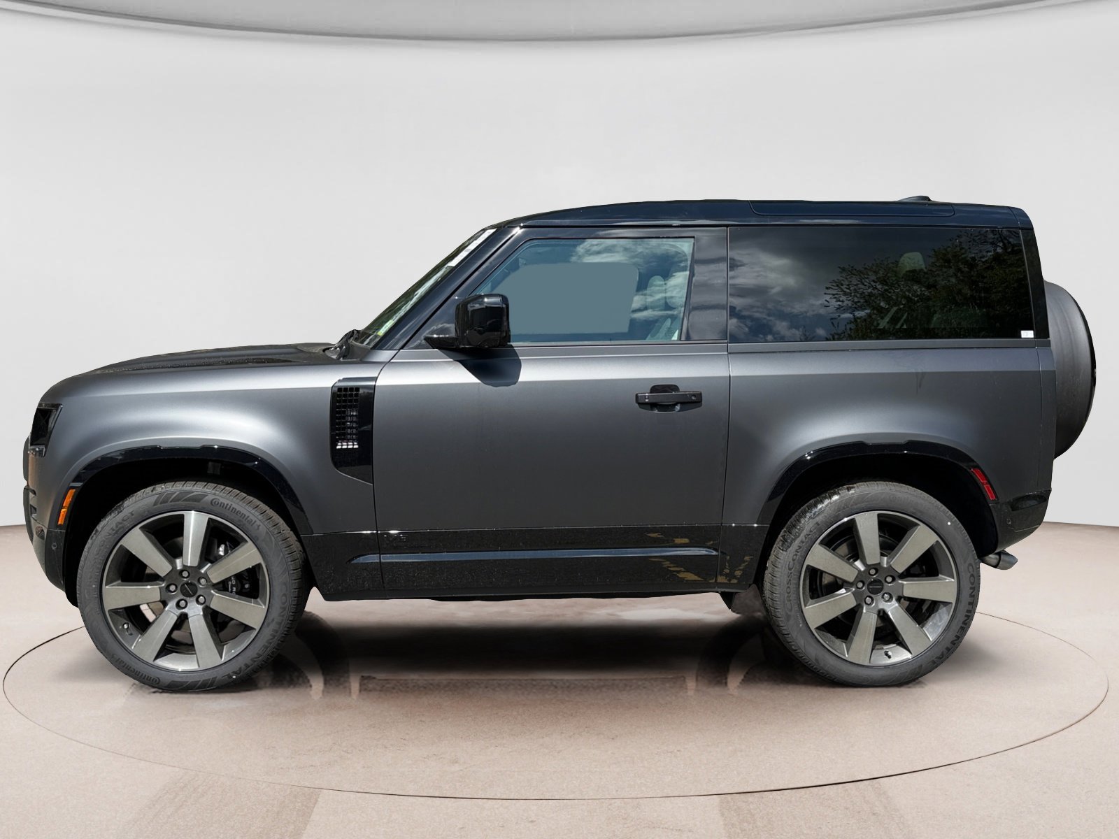 New 2026 Land Rover Defender 90 V8 AWD/4WD video 2