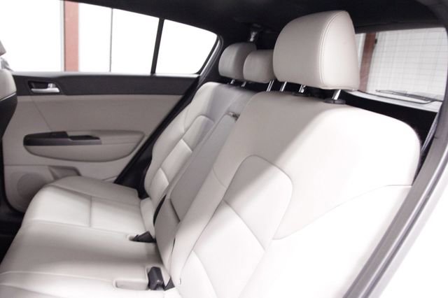 Used 2022 Kia Sportage Nightfall Edition image 17