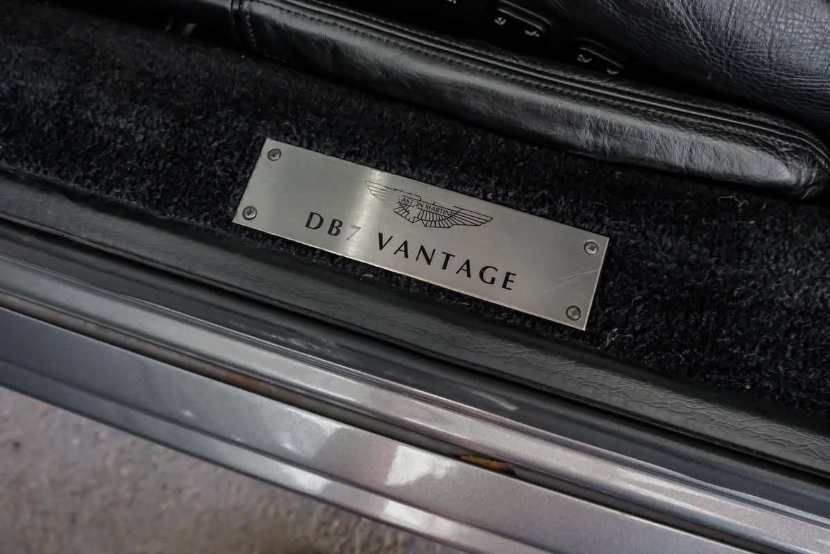 Used 2002 Aston Martin DB7 Vantage RWD image 28