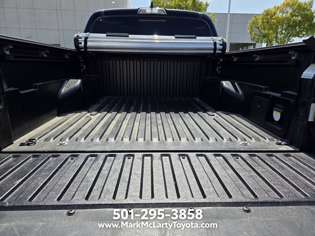 Used 2023 Toyota Tacoma TRD Off-Road w/ Technology Package AWD/4WD image 16