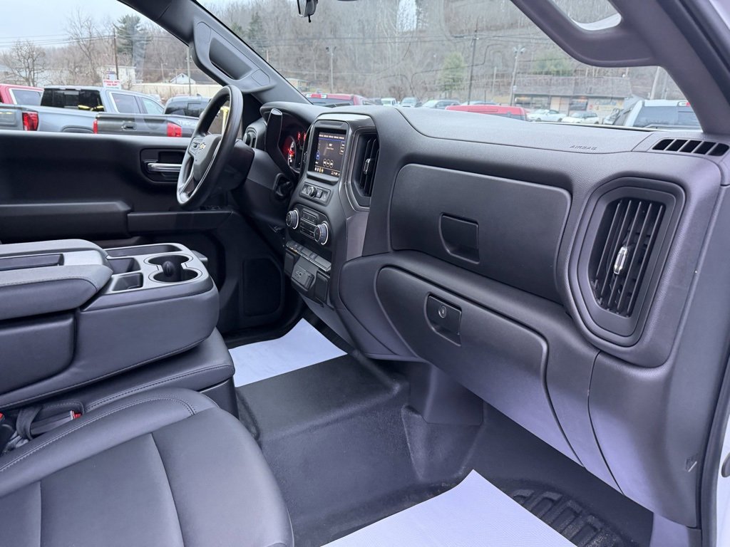 Used 2025 Chevrolet Silverado 1500 W/T w/ WT Value Package image 15