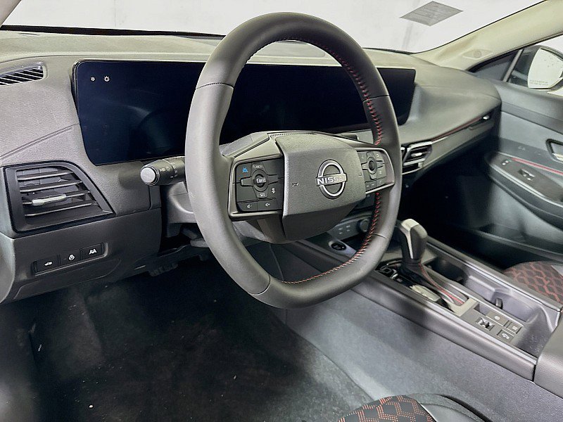 New 2026 Nissan Sentra SR w/ SR Premium Package FWD image 9