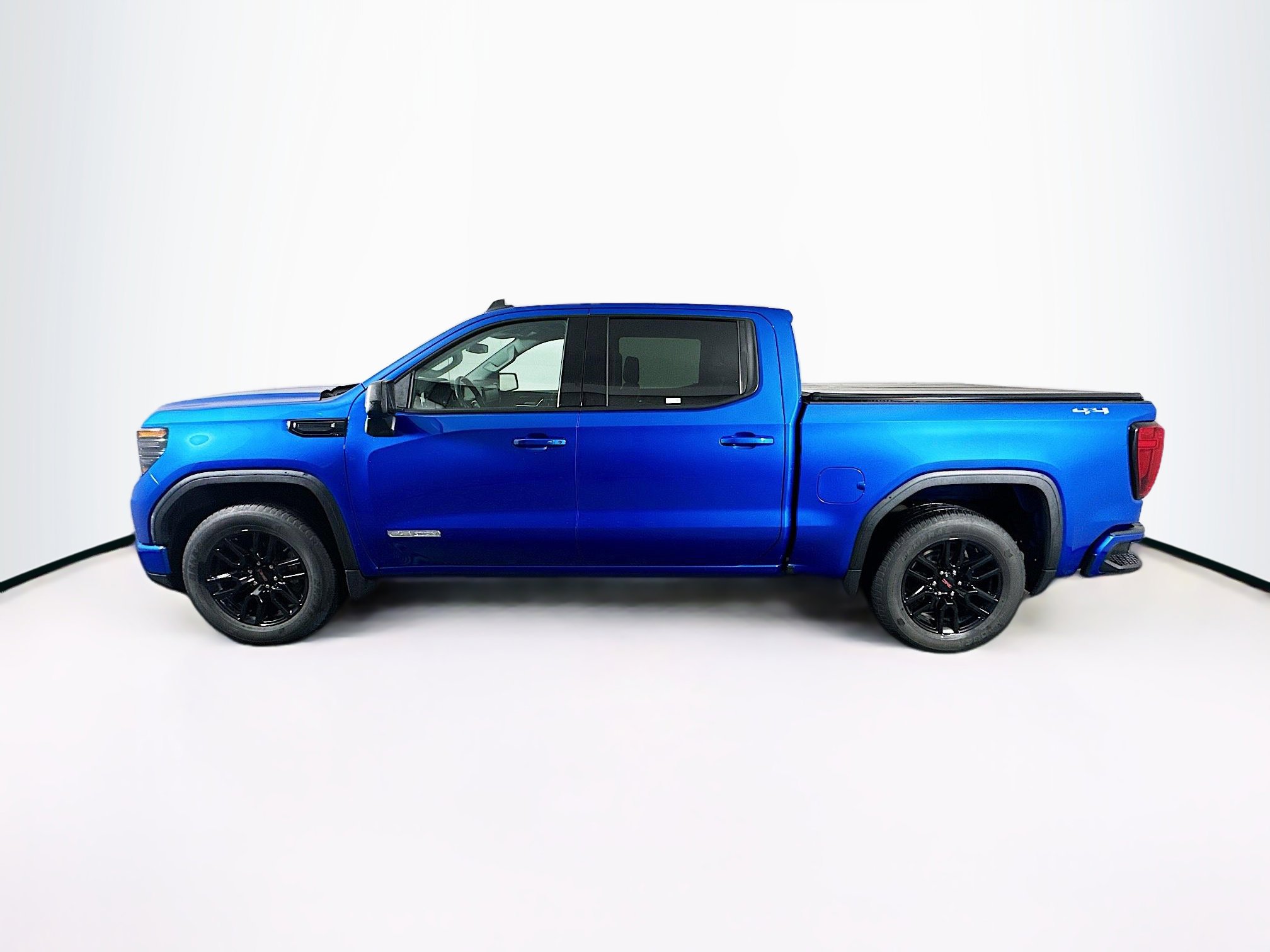 Used 2023 GMC Sierra 1500 Elevation image 4