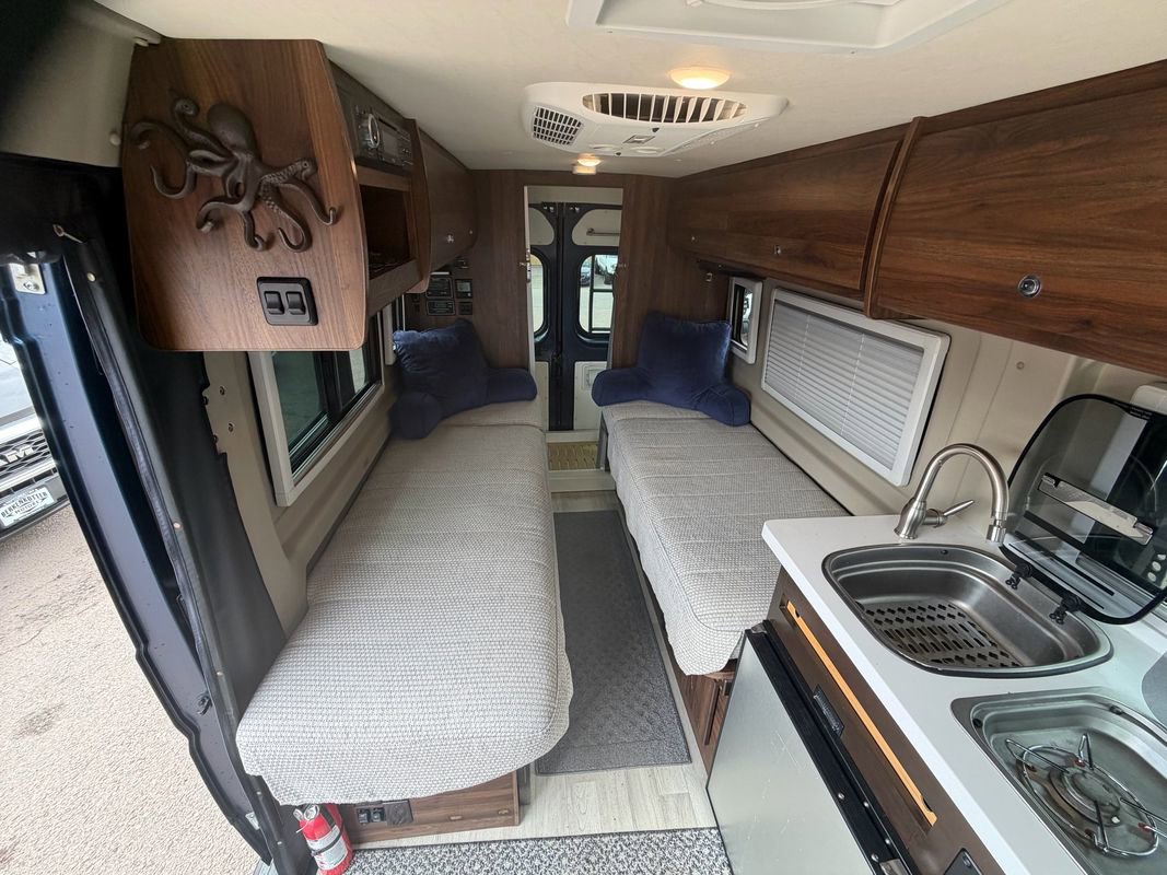 Used 2019 RAM ProMaster 3500 w/ RV Ready Prep Package FWD image 30