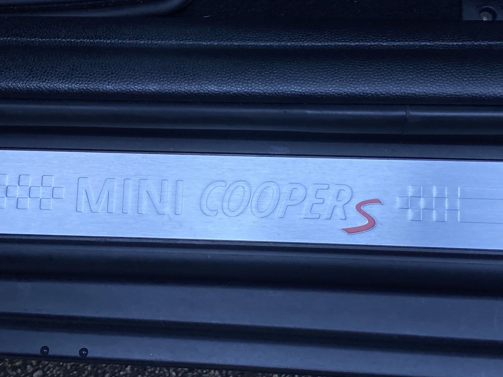 Used 2021 MINI Cooper S w/ Premium Package image 26