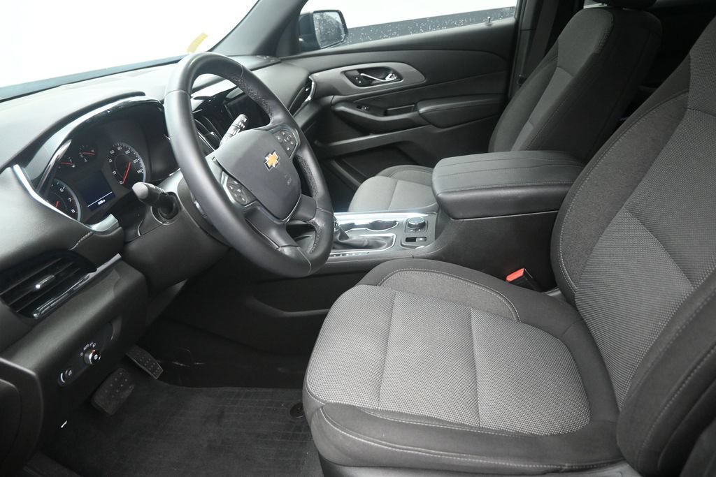 Used 2023 Chevrolet Traverse LT FWD image 12