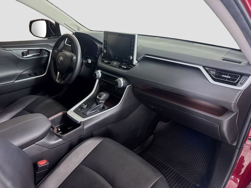 Used 2022 Toyota RAV4 Limited w/ Limited Grade Weather Package image 31