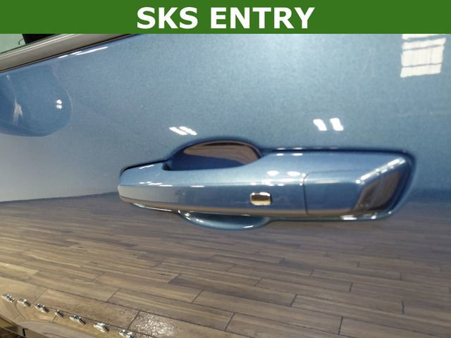 Used 2025 Chevrolet Equinox LT image 8