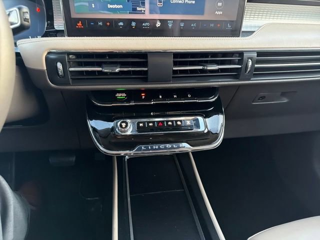 Certified 2023 Lincoln Corsair AWD image 19