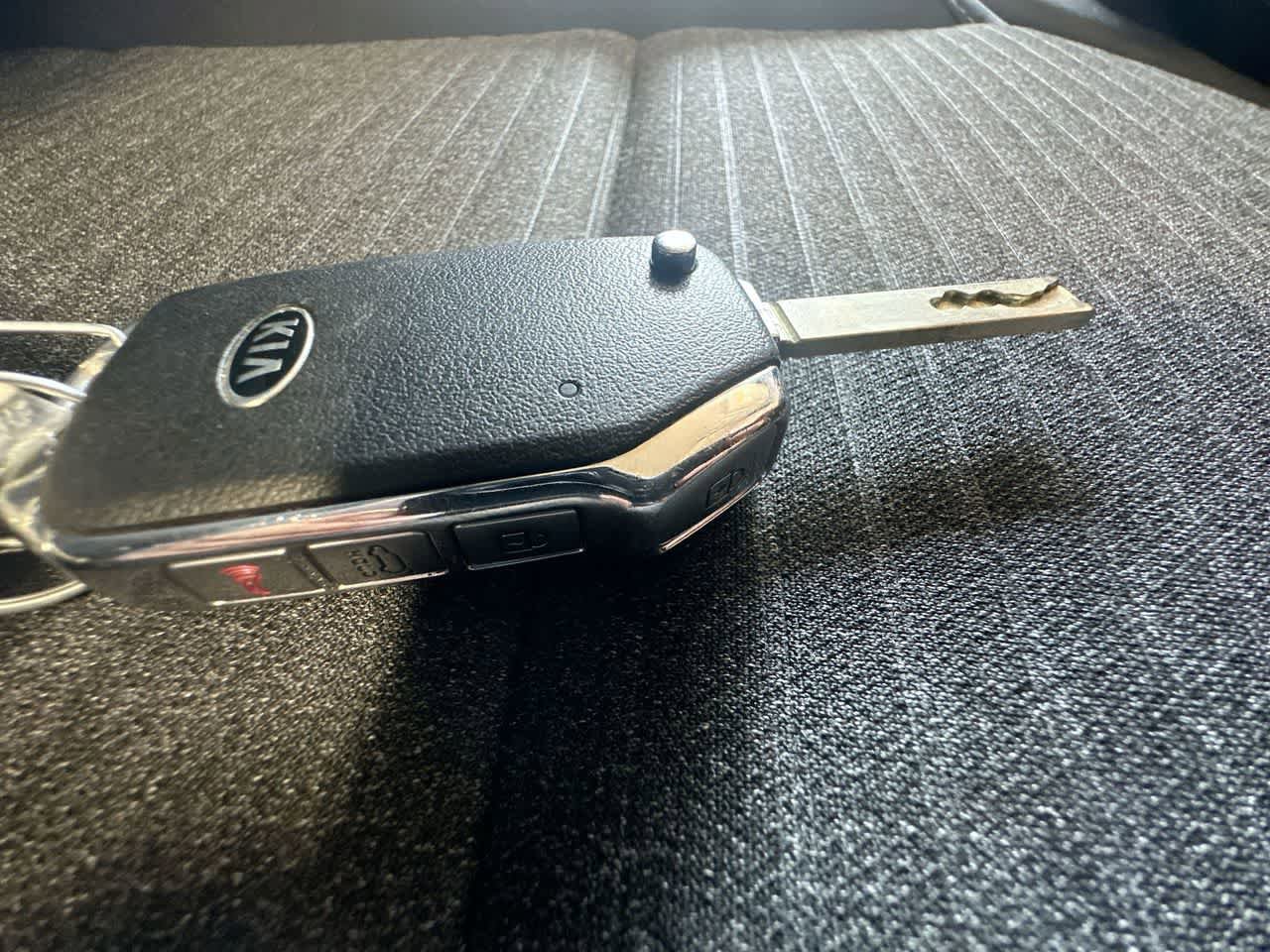 Used 2020 Kia Soul S FWD image 28