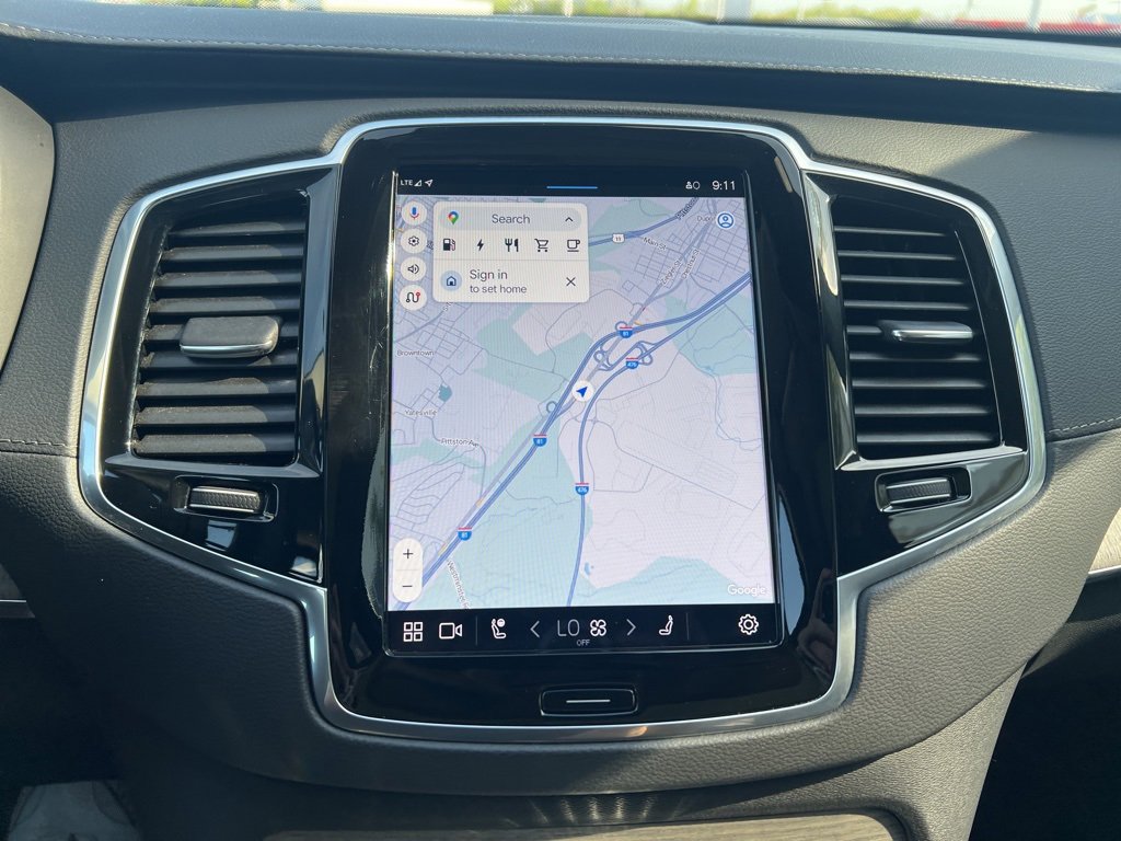 Certified 2023 Volvo XC90 T8 Ultimate w/ Protection Package Premier image 22