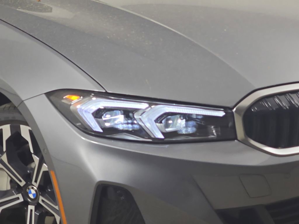 Used 2025 BMW 330i xDrive Sedan w/ Convenience Package image 35