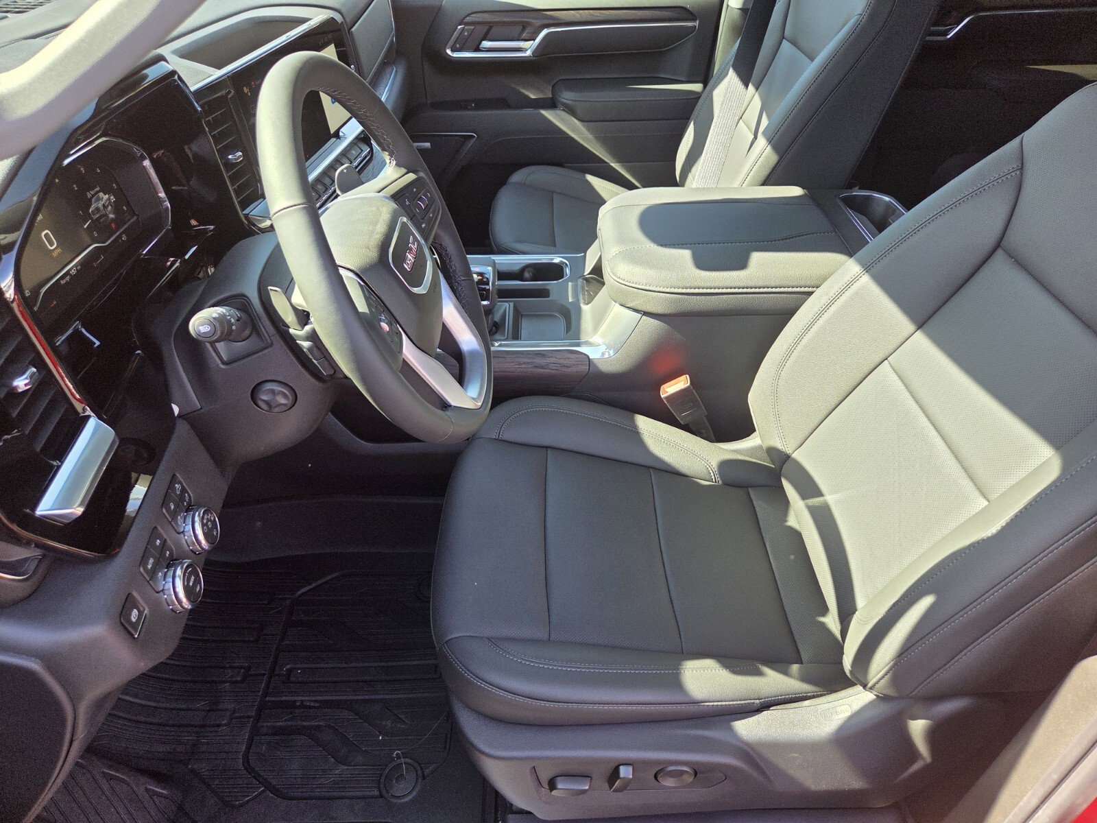 New 2025 GMC Sierra 1500 SLT w/ SLT Premium Plus Package image 6