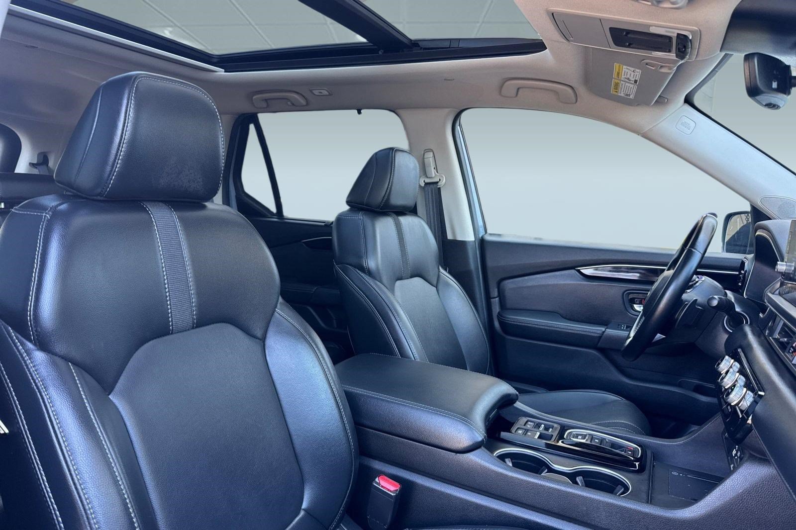 Certified 2025 Honda Pilot Touring image 29