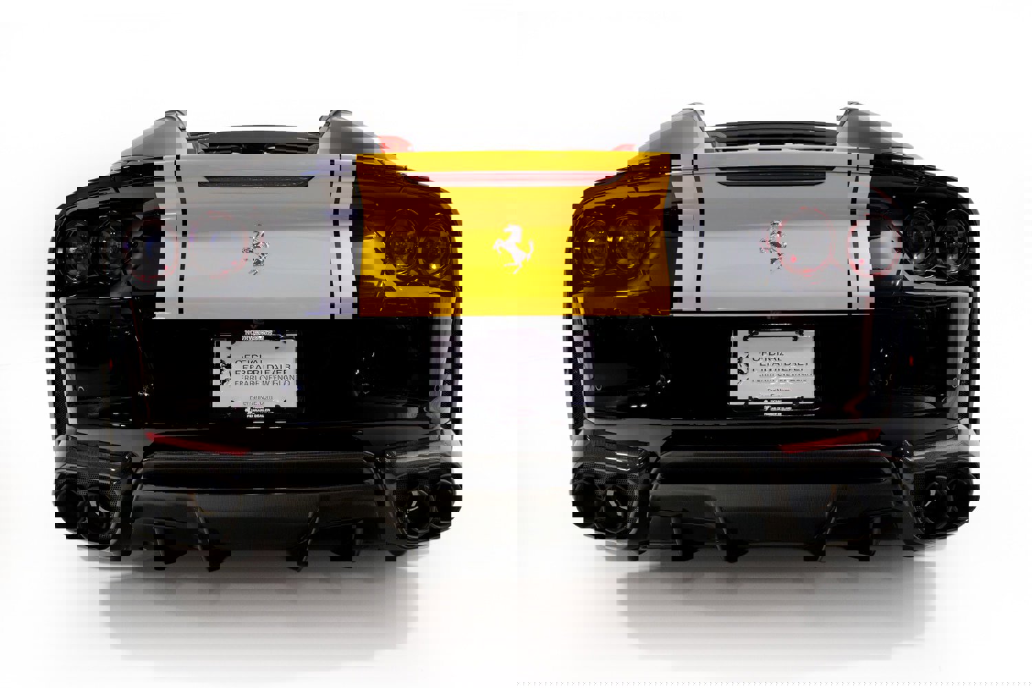 Used 2021 Ferrari 812 GTS image 18