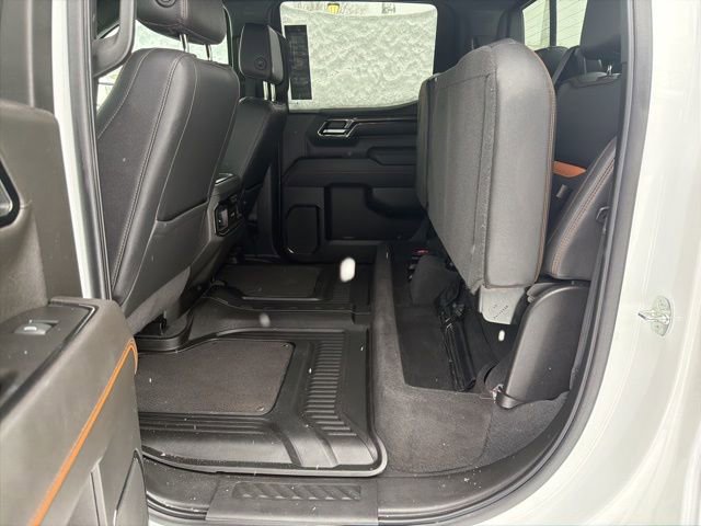 Used 2022 GMC Sierra 1500 AT4 w/ Technology Package image 18