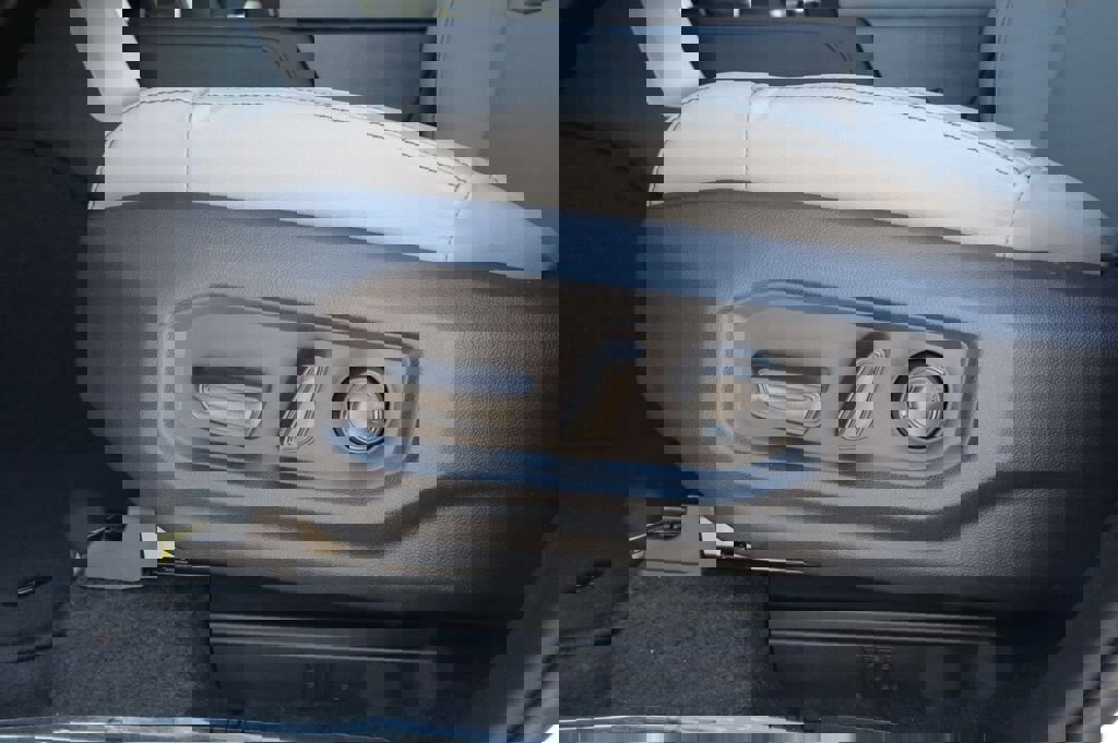 New 2026 Toyota Tundra Limited image 27