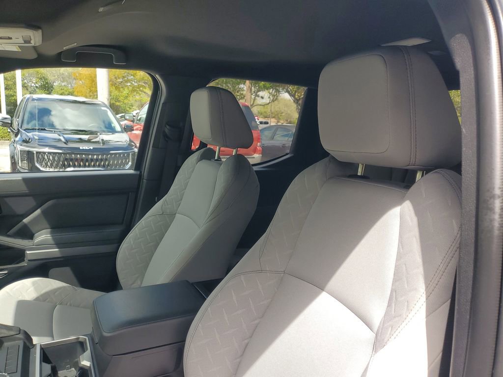 Used 2025 Toyota Tacoma SR5 image 15