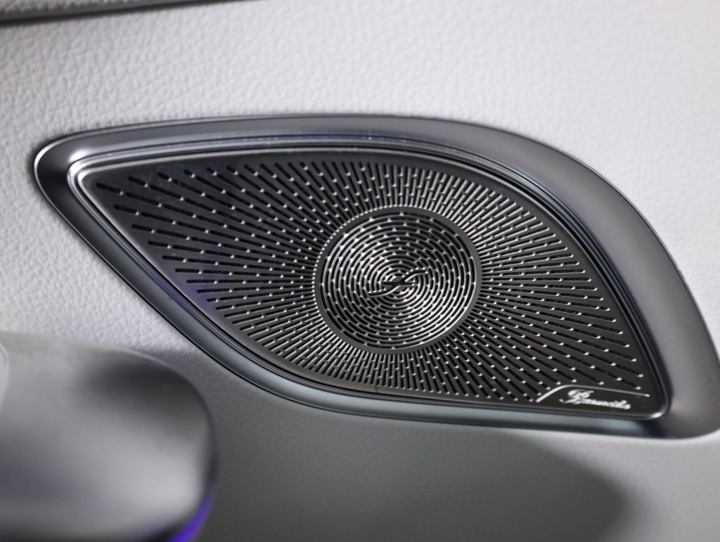 Certified 2023 Mercedes-Benz EQE 350+ 4MATIC SUV w/ Exclusive Trim Package image 16