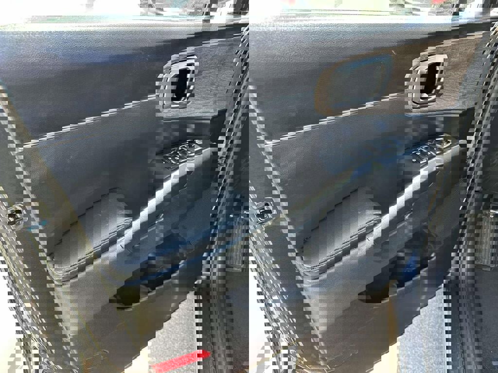 Certified 2023 Kia Sorento S image 15