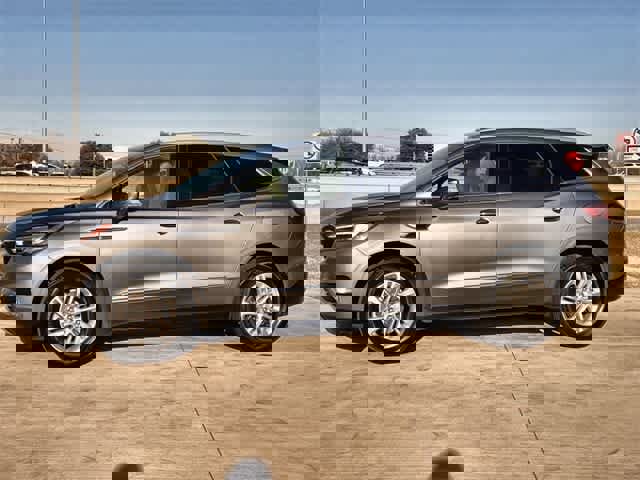 Used 2019 Buick Enclave Essence image 4