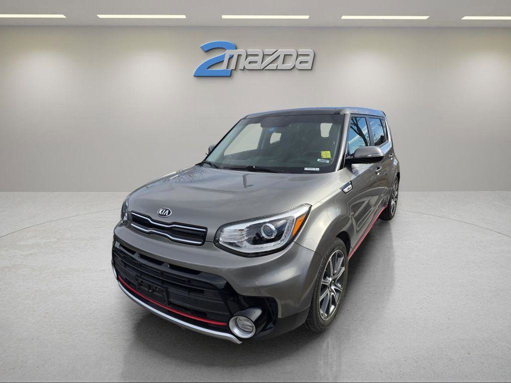 Used 2018 Kia Soul ! w/ Tech Package