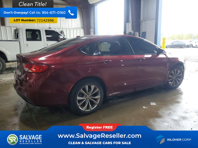 Used 2015 Chrysler 200 S FWD image 4