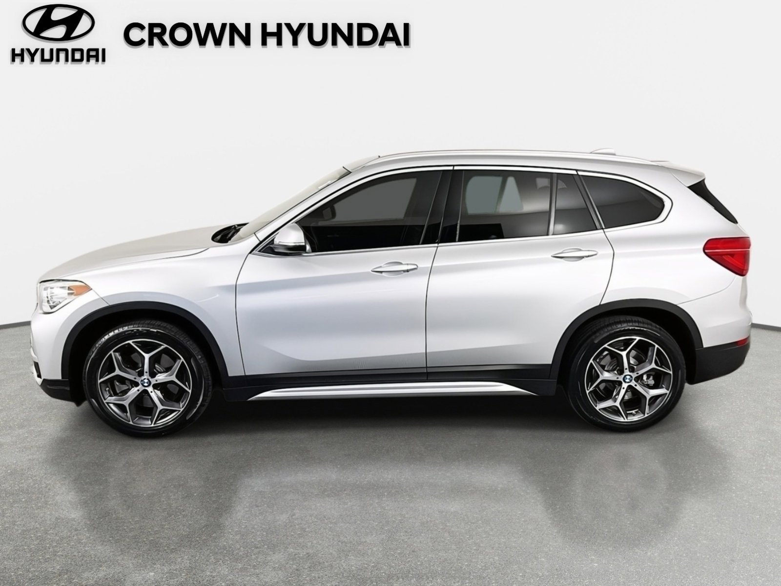 Used 2019 BMW X1 sDrive28i image 9