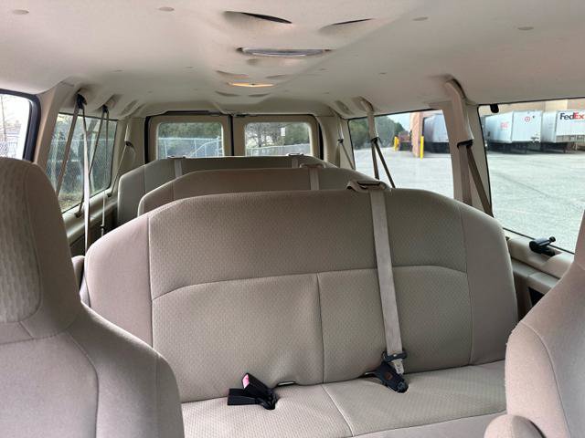 Used 2011 Ford E-350 and Econoline 350 XLT image 18