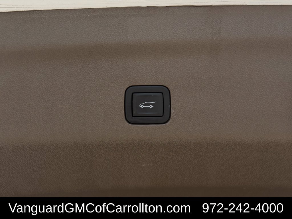 Used 2024 GMC Yukon XL Denali RWD image 38