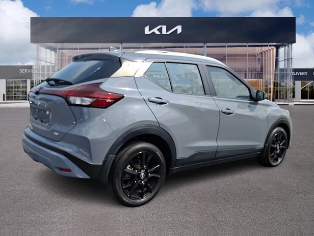 Used 2023 Nissan Kicks SV FWD image 6