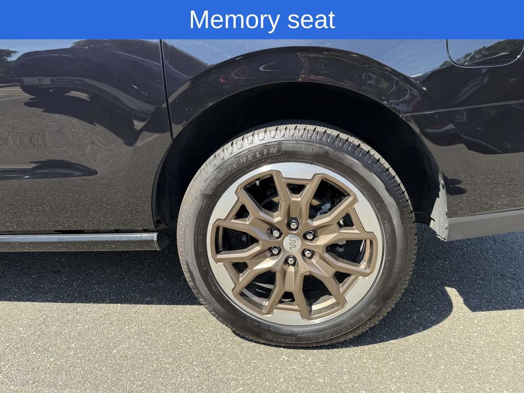 Used 2025 Ford Expedition Max King Ranch AWD/4WD image 14