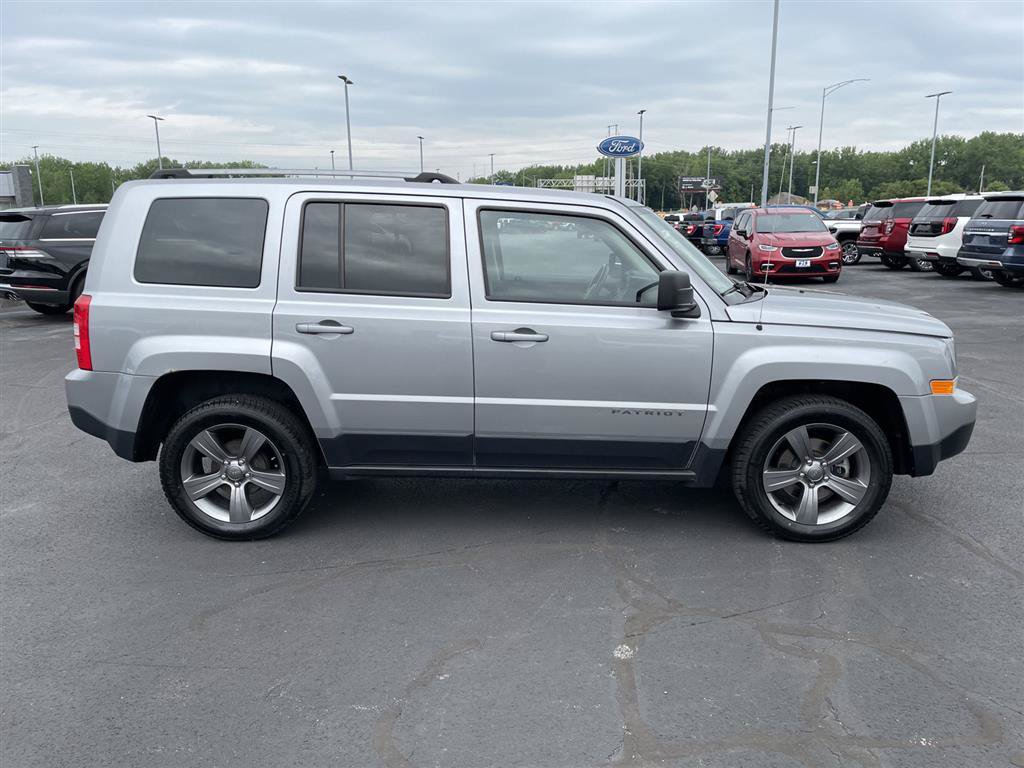 Used 2016 Jeep Patriot Sport w/ Power Value Group FWD image 6