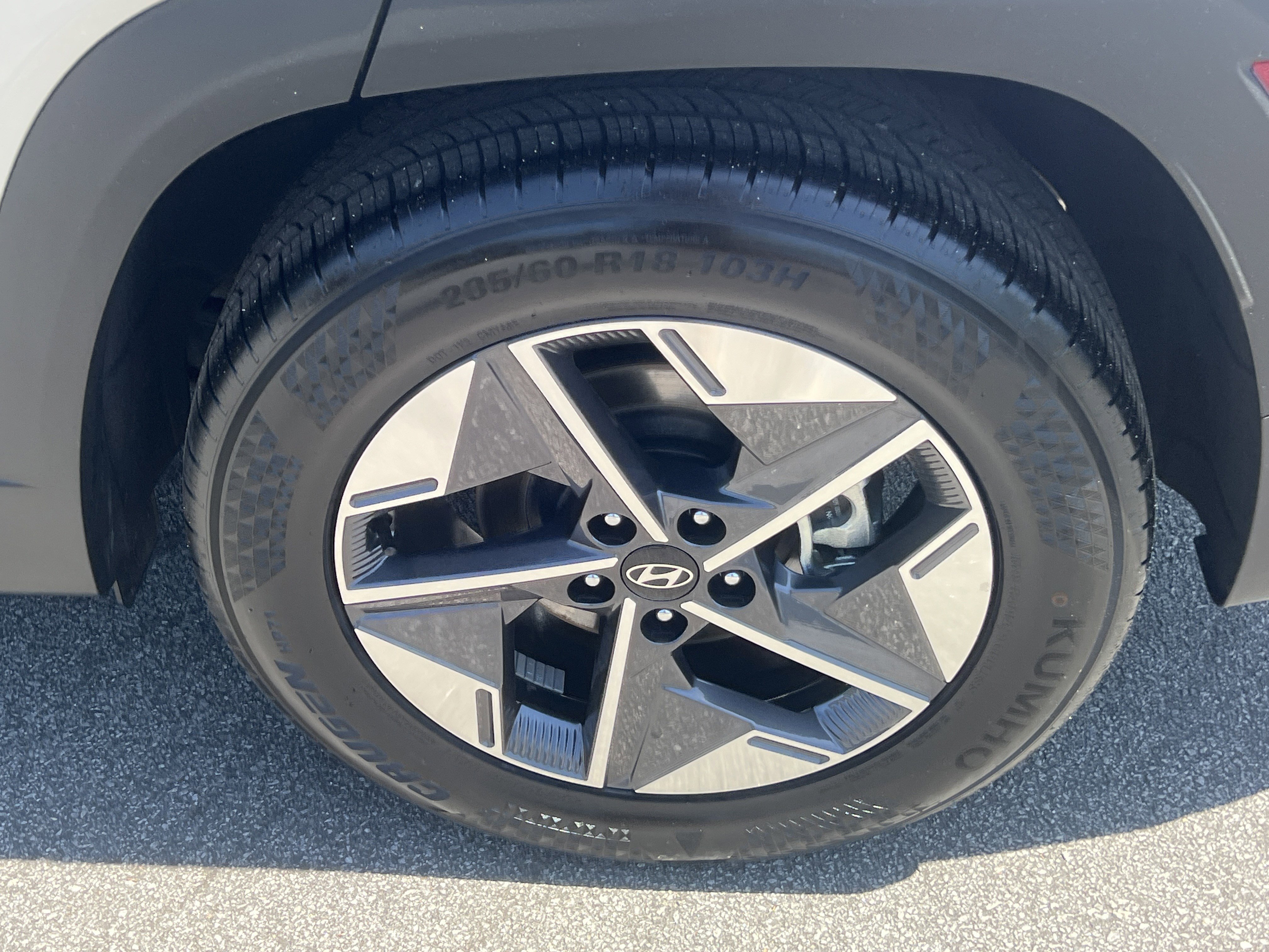 Used 2026 Hyundai Tucson SEL FWD image 24