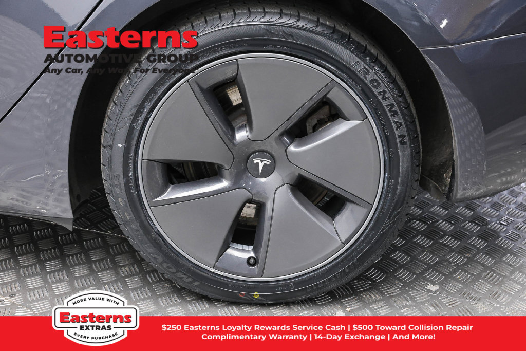 Used 2023 Tesla Model 3 Standard Range RWD image 9