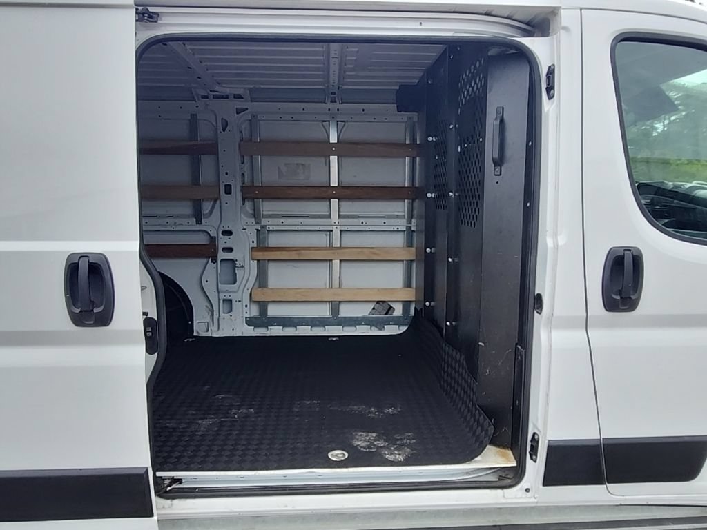Used 2025 RAM ProMaster 2500 w/ U-Haul Equipment Group FWD image 29