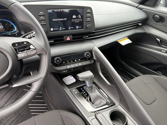 New 2026 Hyundai Elantra Sport image 27