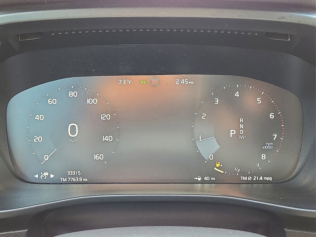 Used 2021 Volvo XC40 T5 Momentum w/ Advanced Package image 25