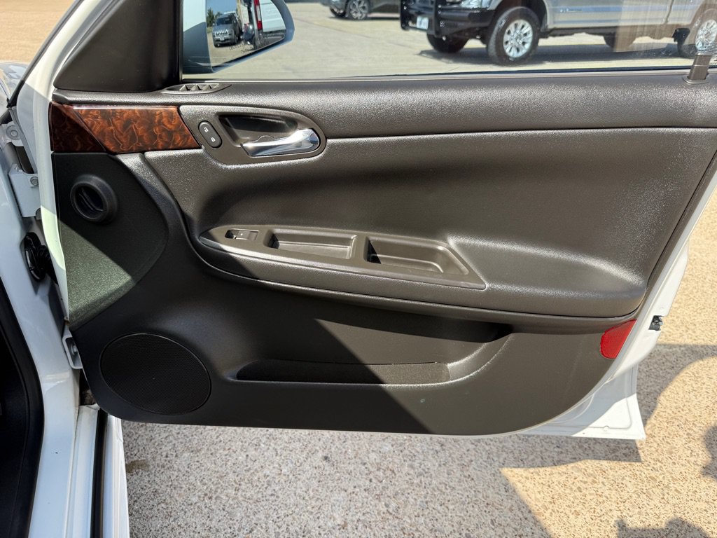 Used 2014 Chevrolet Impala Limited LS FWD image 21