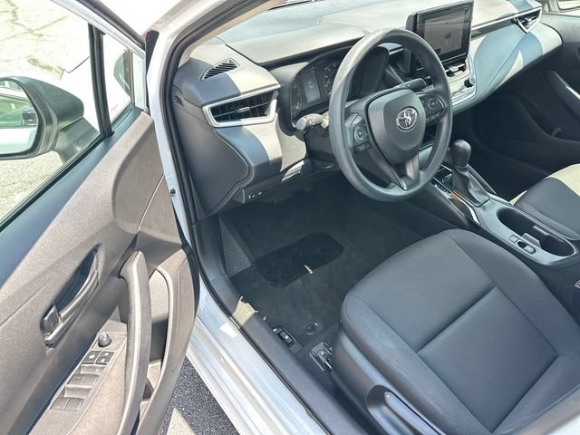 Used 2023 Toyota Corolla LE FWD image 9