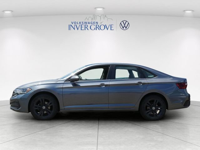 Certified 2022 Volkswagen Jetta SE FWD image 4