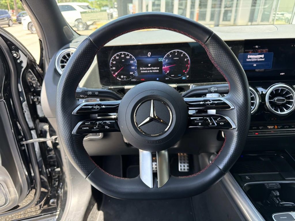 Used 2025 Mercedes-Benz GLA 250 image 22