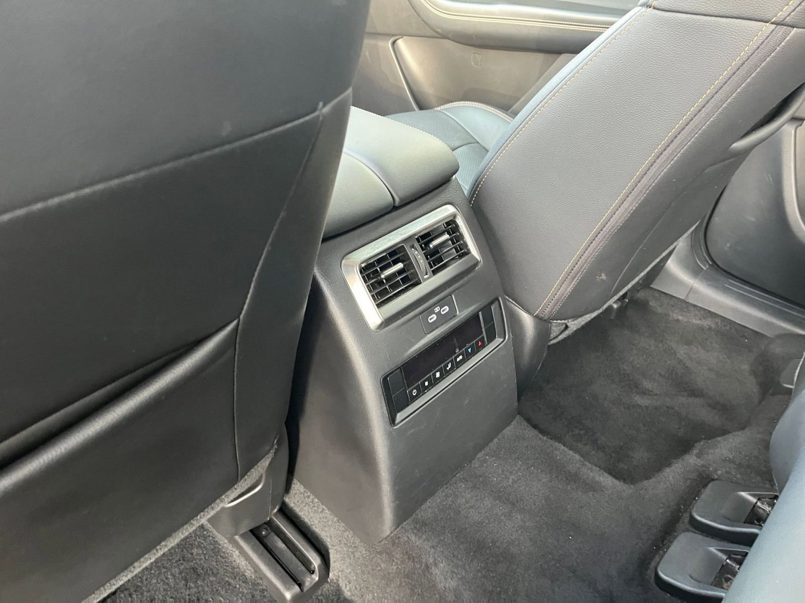 Used 2025 MAZDA CX-90 3.3 Turbo w/ Preferred Package image 24