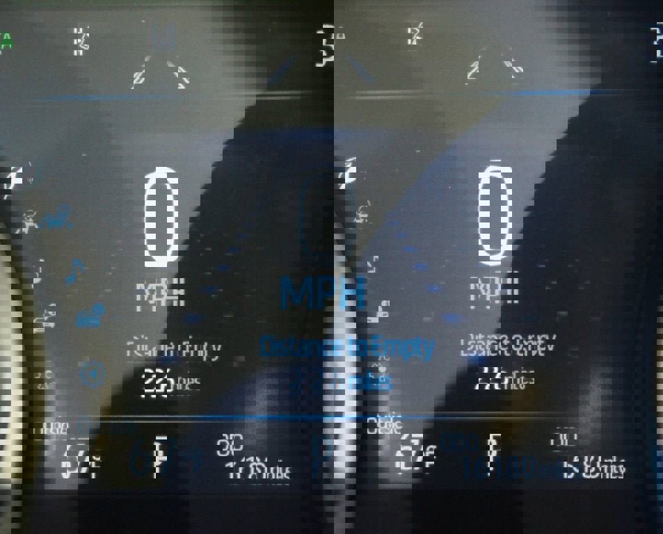 Used 2023 Toyota Camry XSE image 4