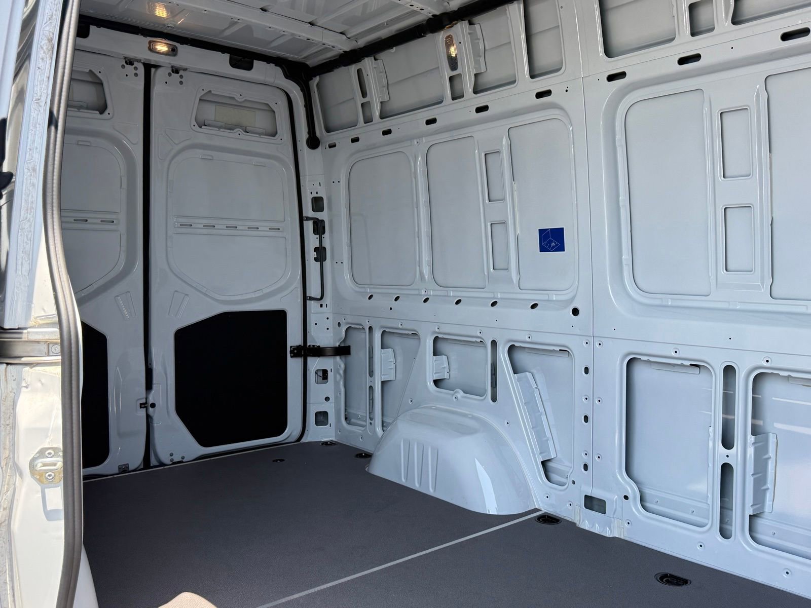 New 2025 Mercedes-Benz Sprinter 2500 image 14