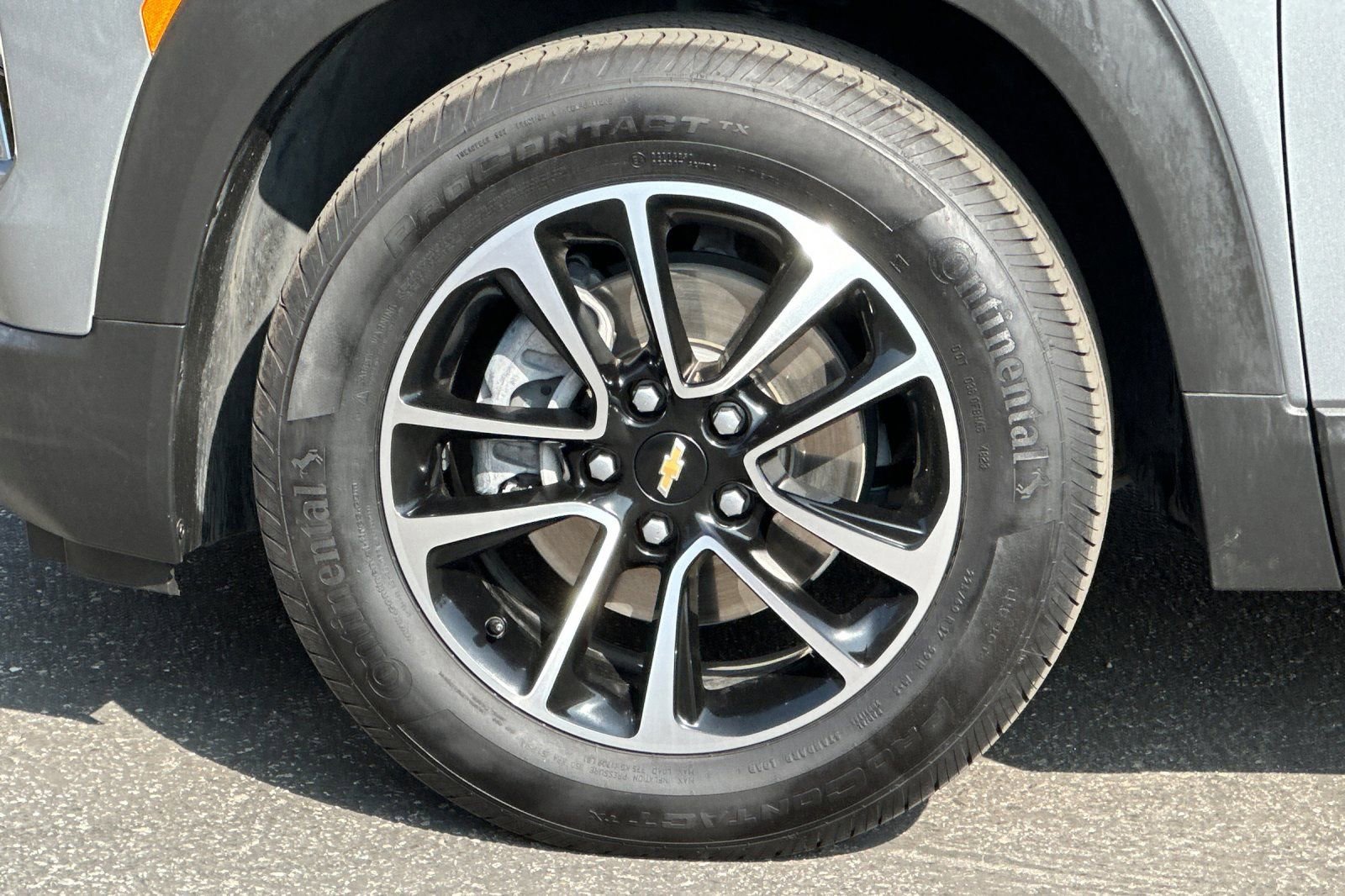 Certified 2024 Chevrolet TrailBlazer LT w/ Driver Confidence Package image 26