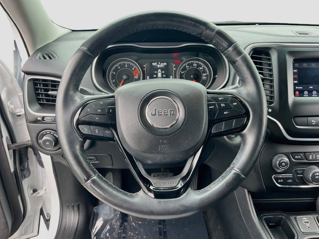 Used 2021 Jeep Cherokee Latitude Plus FWD image 11