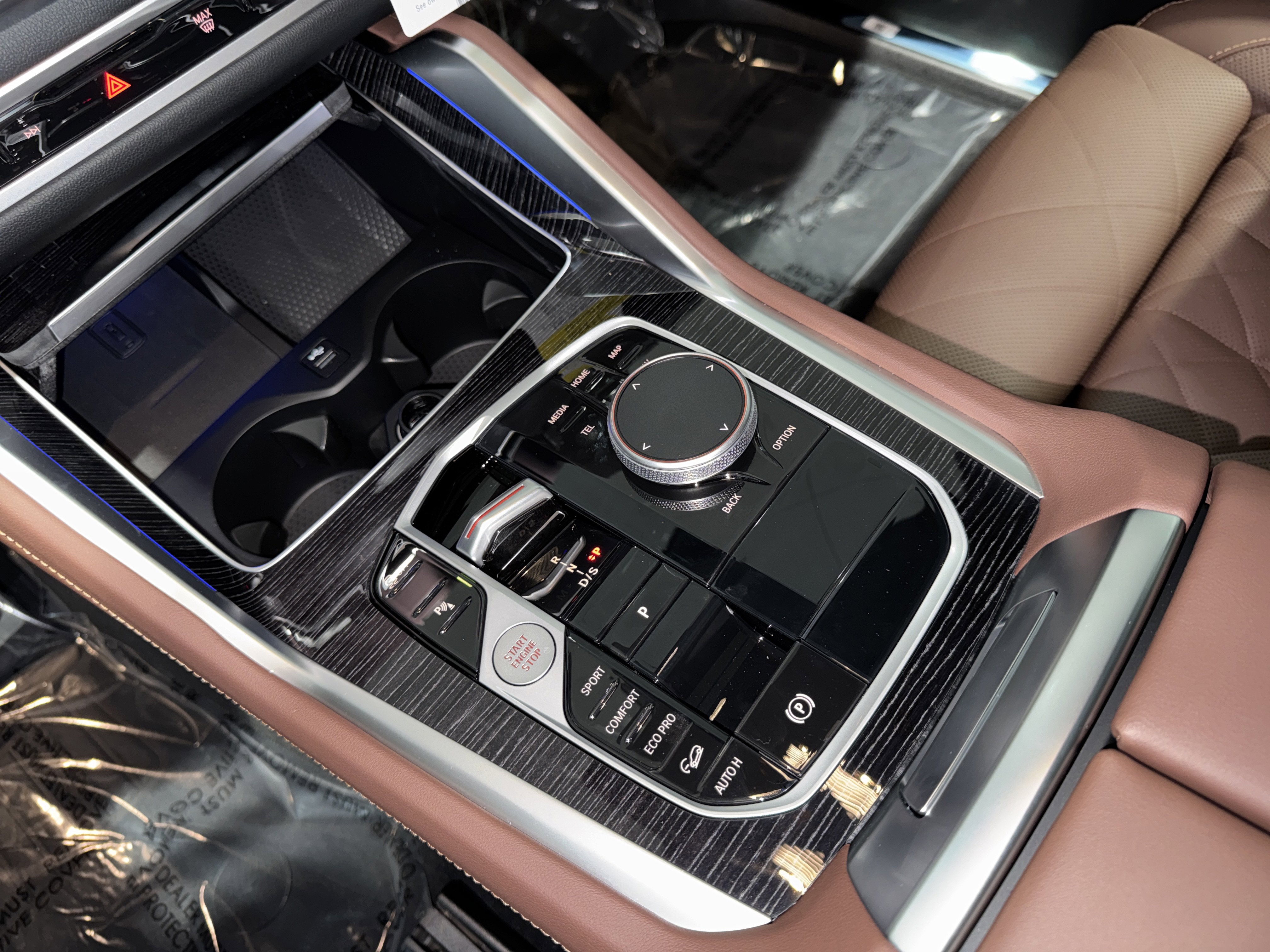 New 2026 BMW X6 xDrive40i w/ Climate Comfort Package image 20