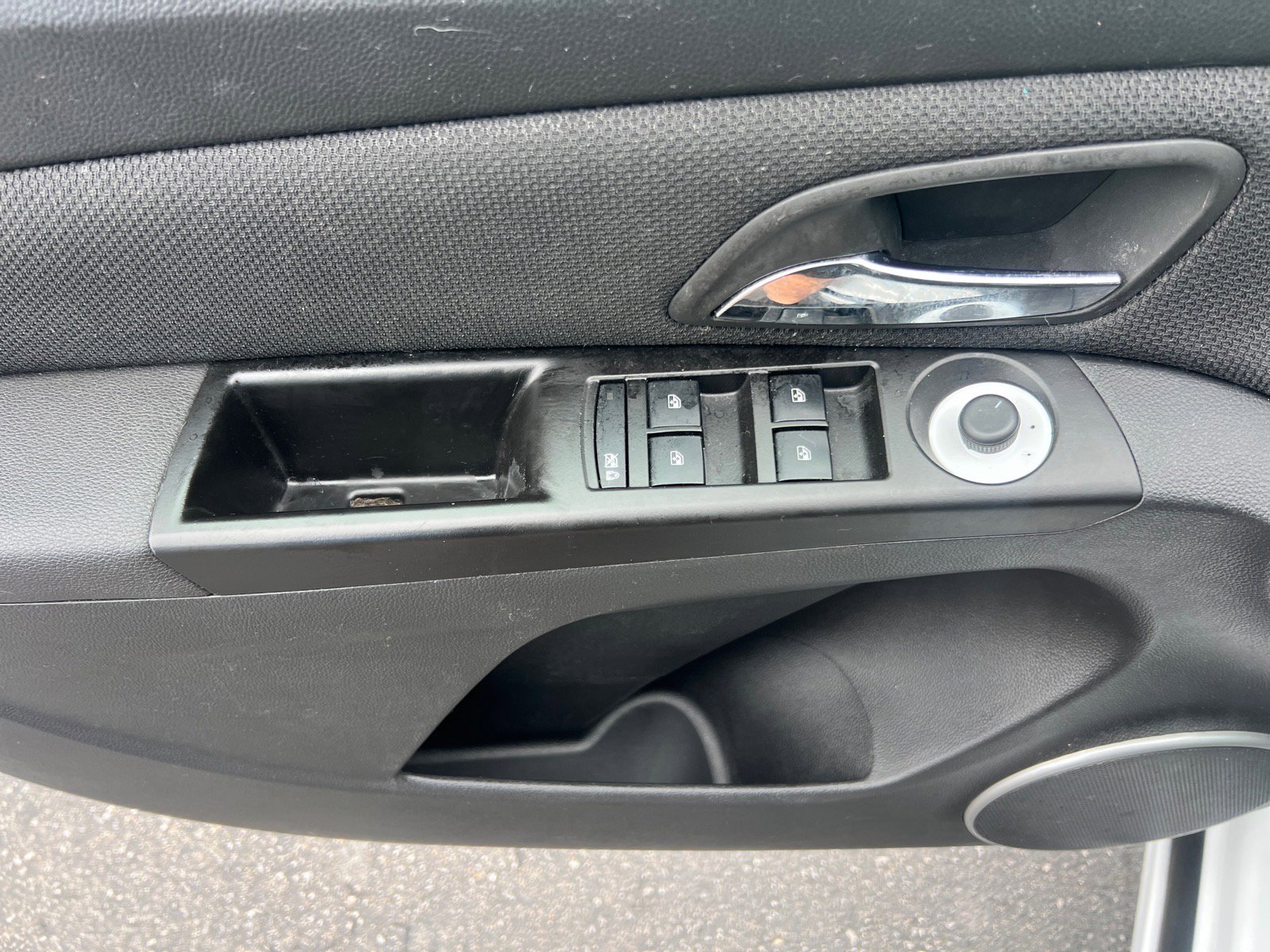 Used 2012 Chevrolet Cruze LT FWD image 14