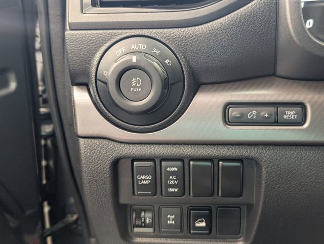 Used 2021 Nissan Titan PRO-4X w/ Pro-4x Convenience Package image 25